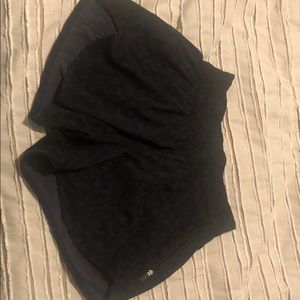 Lululemon size 4 tracker V shorts